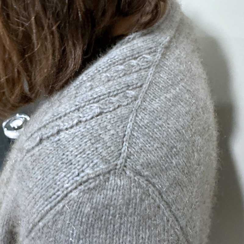 Kit for Mabel, designed by Isabell Kraemer. Yarn – Āhuru, NZ spun 4ply blend of 80% merino / 20% possum. Here in colourway West Coast Granite.