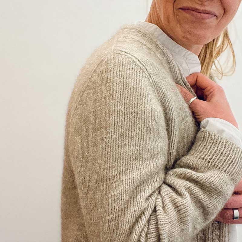Kit for Mabel, designed by Isabell Kraemer. Yarn – Āhuru, NZ spun 4ply blend of 80% merino / 20% possum. Here in colourway Driftwood.