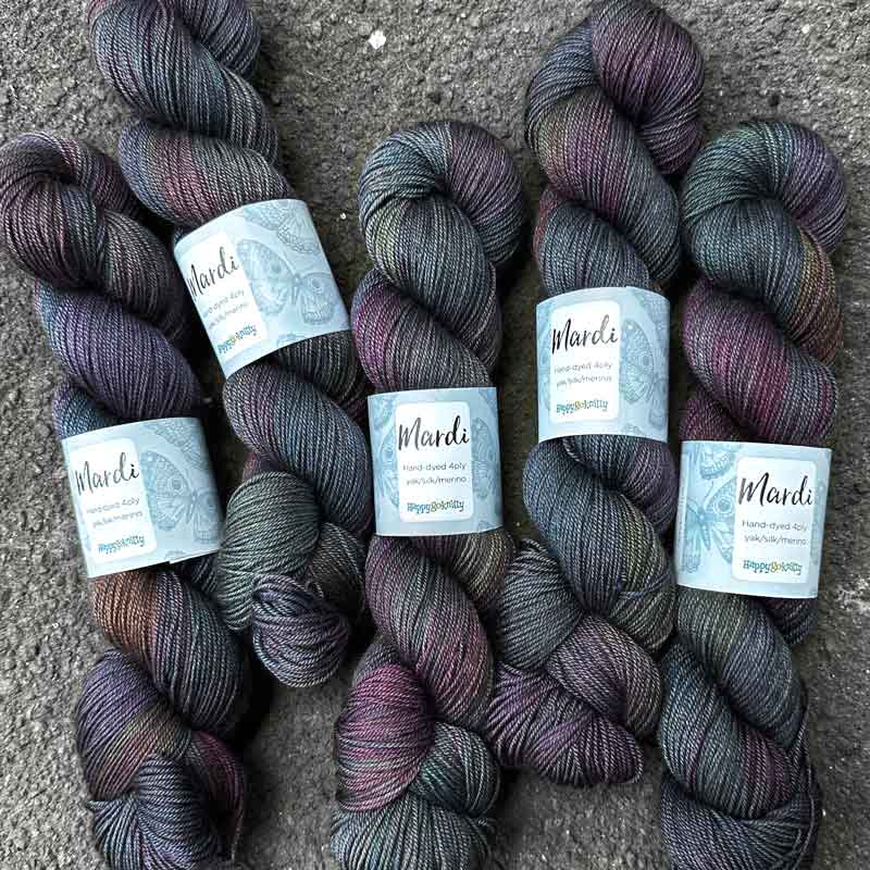 Handbemaltes Garn - Ölteppich