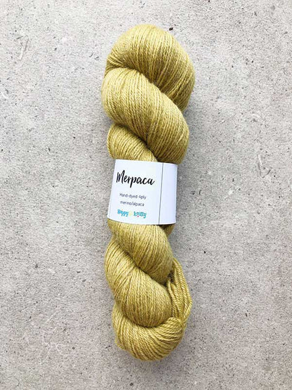 Hand-dyed yarn, 80% merino / 20% alpaca. Colourway: Custard Apple. Available in 4ply and 8ply. A wonderful artisan yarn spun here in NZ - merino blended with alpaca. Worsted spun. Beautiful for stranded and fair isle knitting. Suitable for garments, hats, scarves, mittens, and big, cosy shawls. 