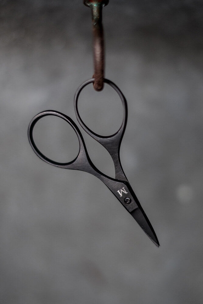 Just perfect at 6.75cm. Scissors hand finished in smooth black with a monogrammed M for Merchant & Mills. Sharp as an arrow and seriously desirable. Buy today at Happy-go-knitty!